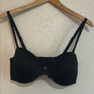 Victoria Secret Black Women's Bra size 36D